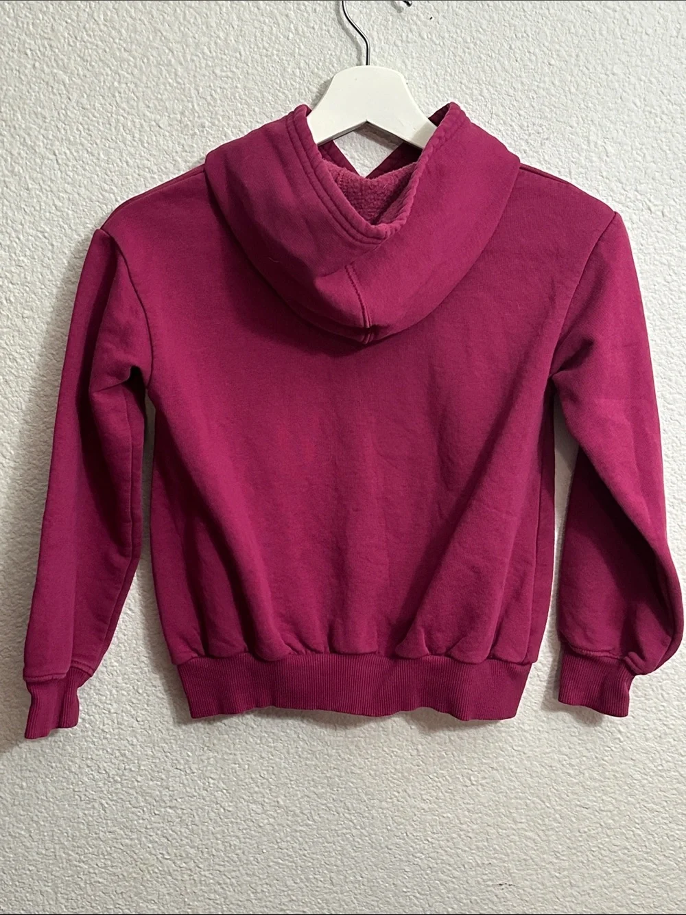 Levis size medium